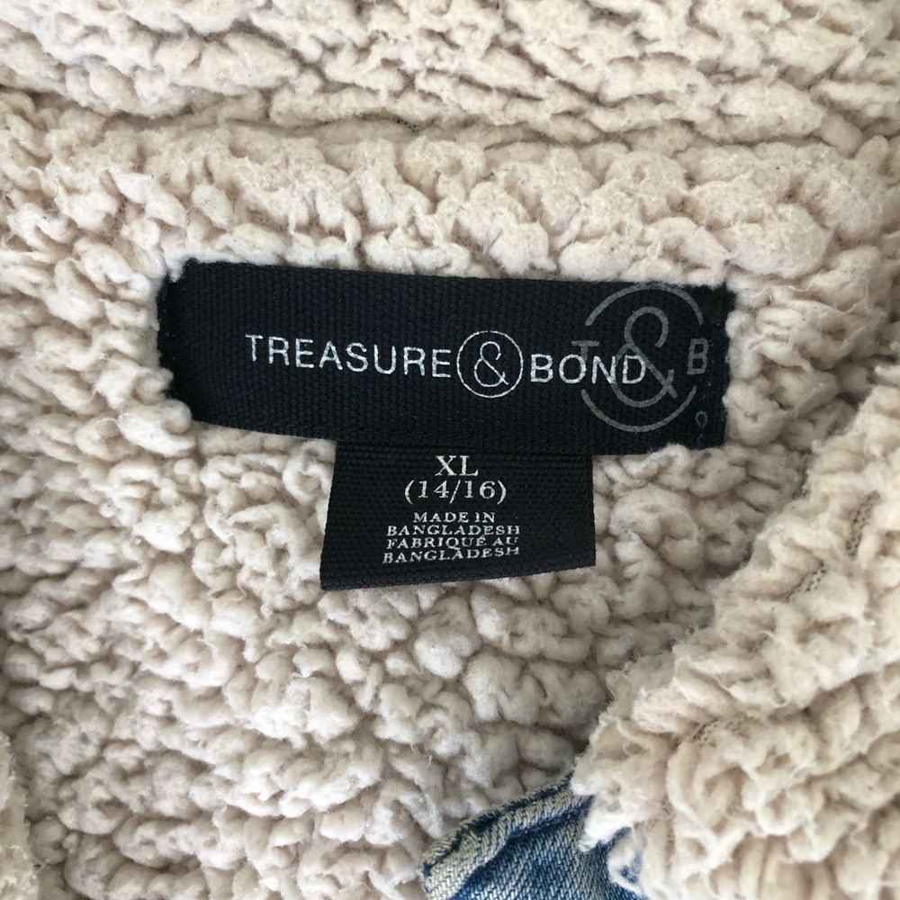 like new denim jacket with fleece inside and color - Picture 11 of 15